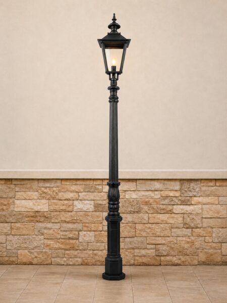 Latarnia żeliwna W4, 4-kąt